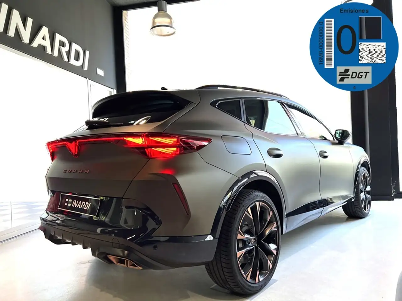 CUPRA Formentor 1.5 e-Hybrid 200 VZ Extreme DSG — معرض صور السيارة 2