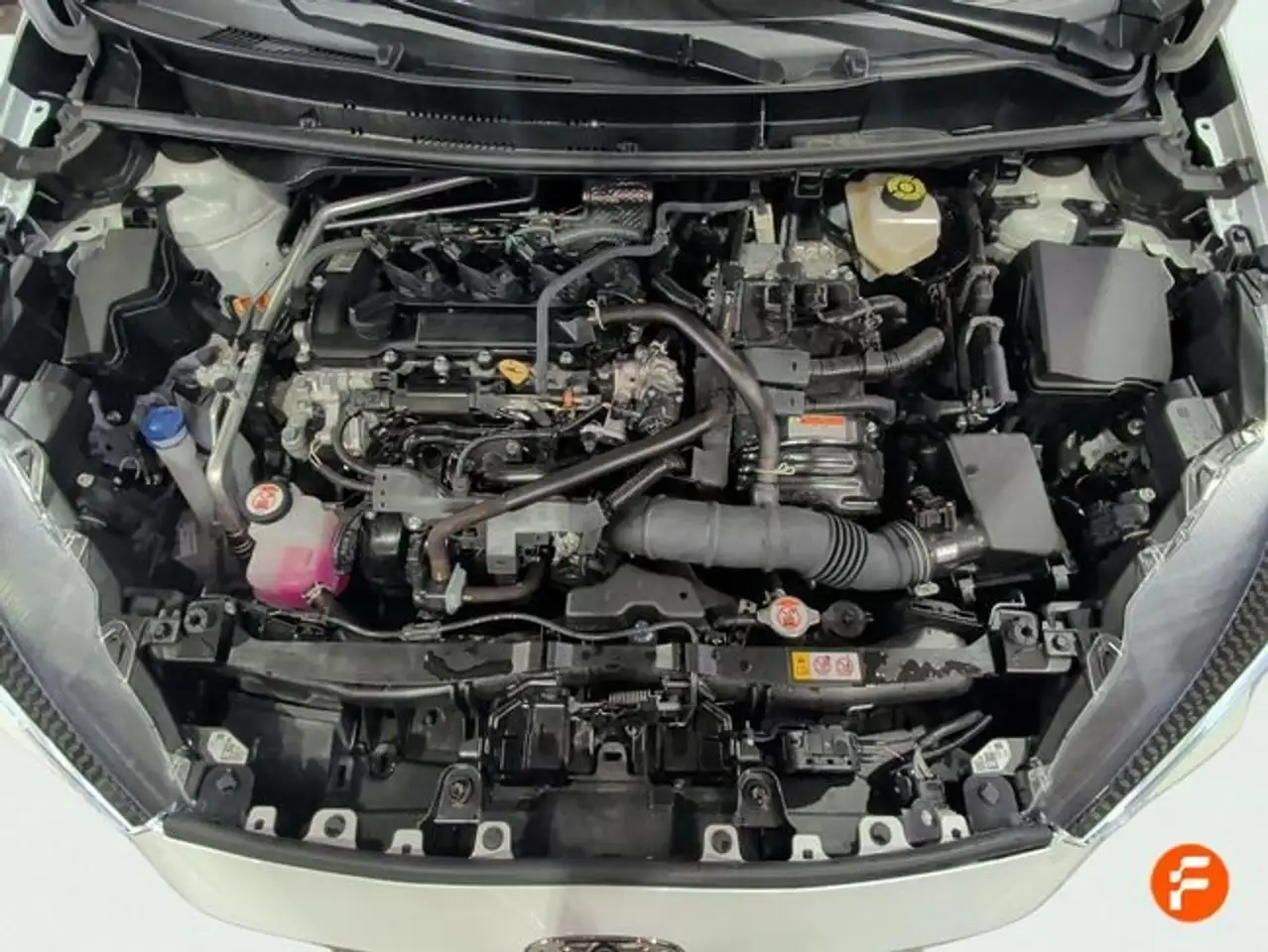 Toyota Yaris 120H 1.5 Active Plus — Galerie du véhicule 31
