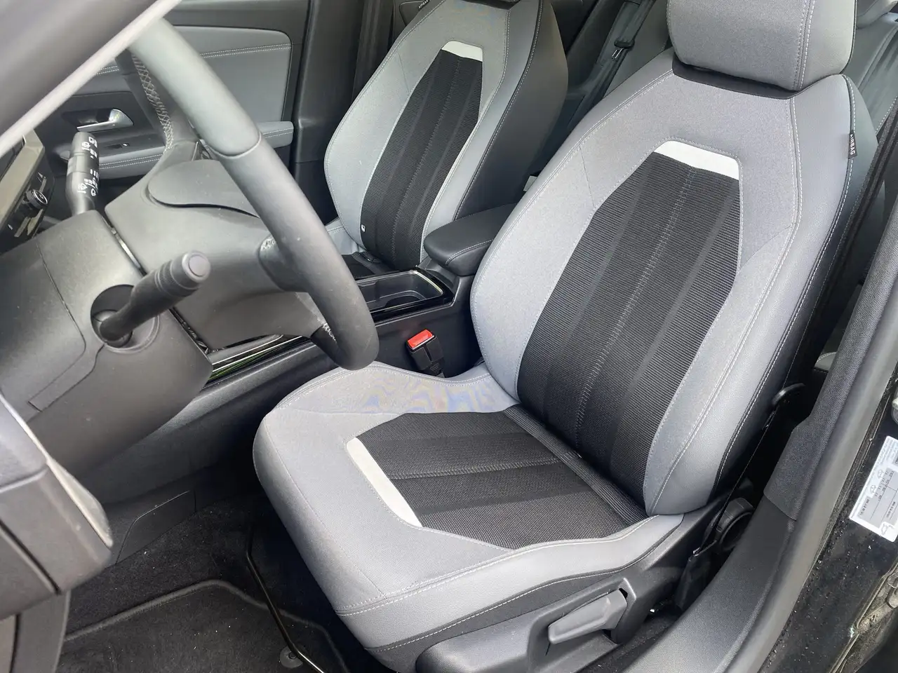 Opel Mokka 1.2 Elegance LED+WinterPaket+Kamera — Galería del vehículo 7
