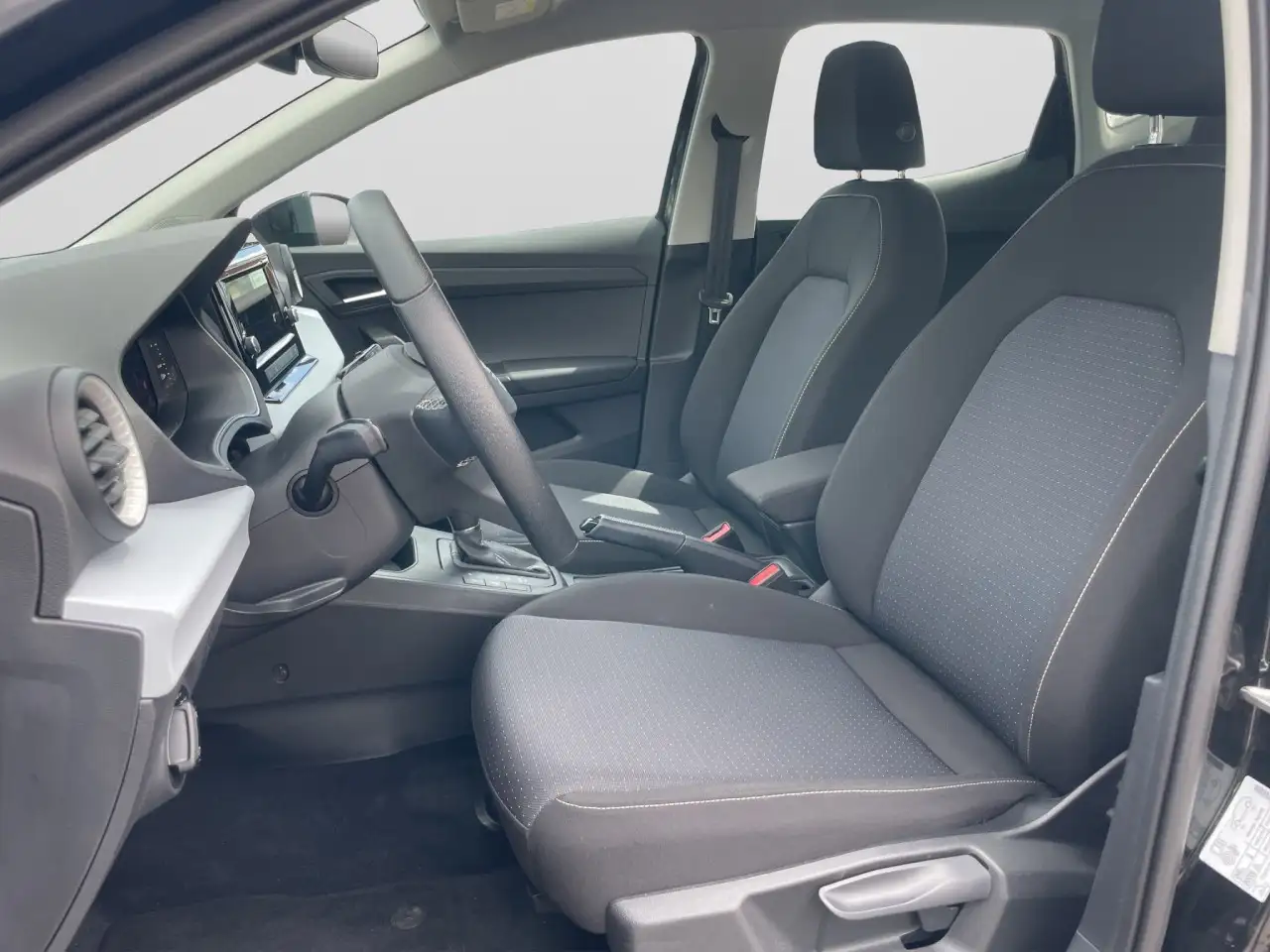 SEAT Ibiza Style Edition TSI DSG Tempomat SHZ DAB+ — Vehicle gallery 11