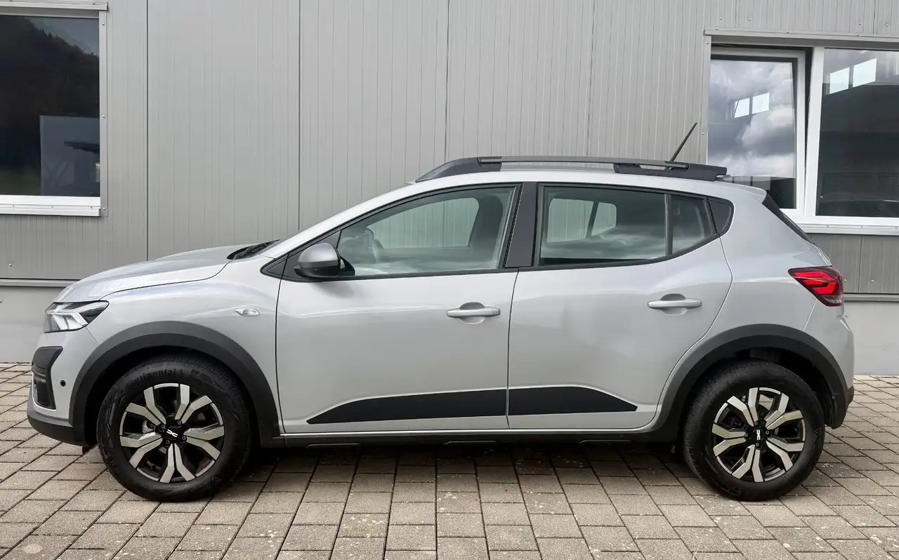 Dacia Sandero Stepway Kamera Keyless Sitzheizung — معرض صور السيارة 8