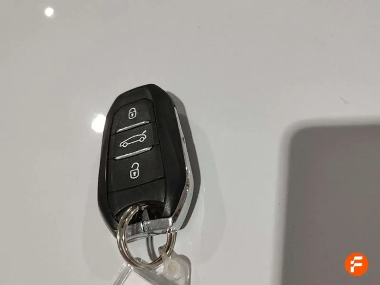 Peugeot 508 1.2 PureTech S&S Allure EAT8 130 — معرض صور السيارة 25