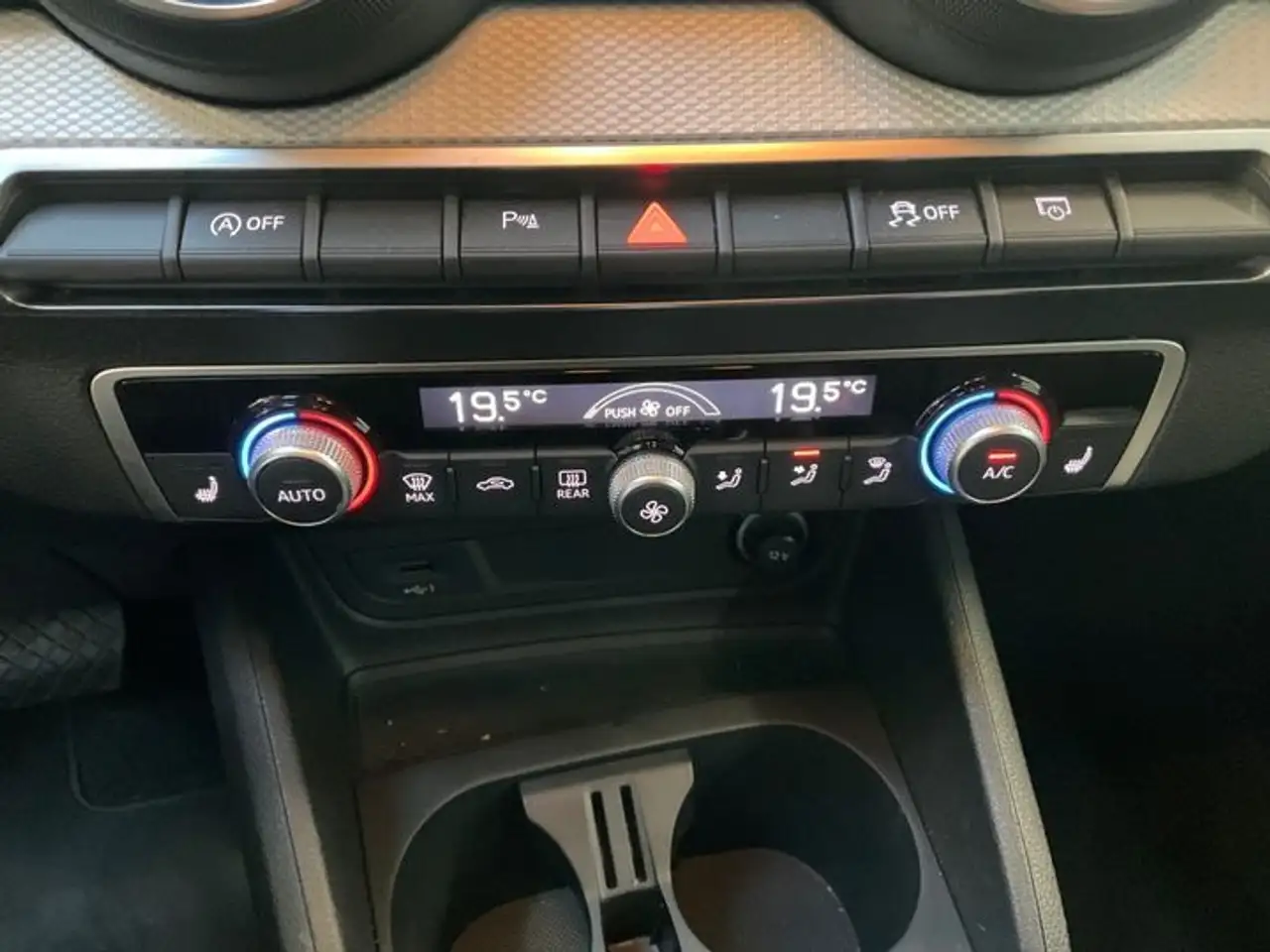 Audi Q2 advanced 35 1.5 TFSI S-tronic*KAMERA* — Galería del vehículo 6