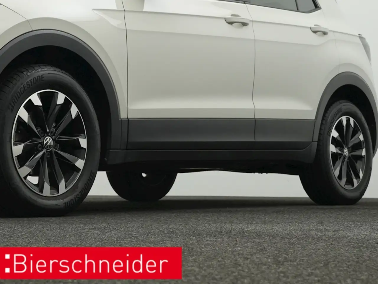 Volkswagen T-Cross 1.0 TSI Life NAVI KAMERA ACC LED — Galería del vehículo 33