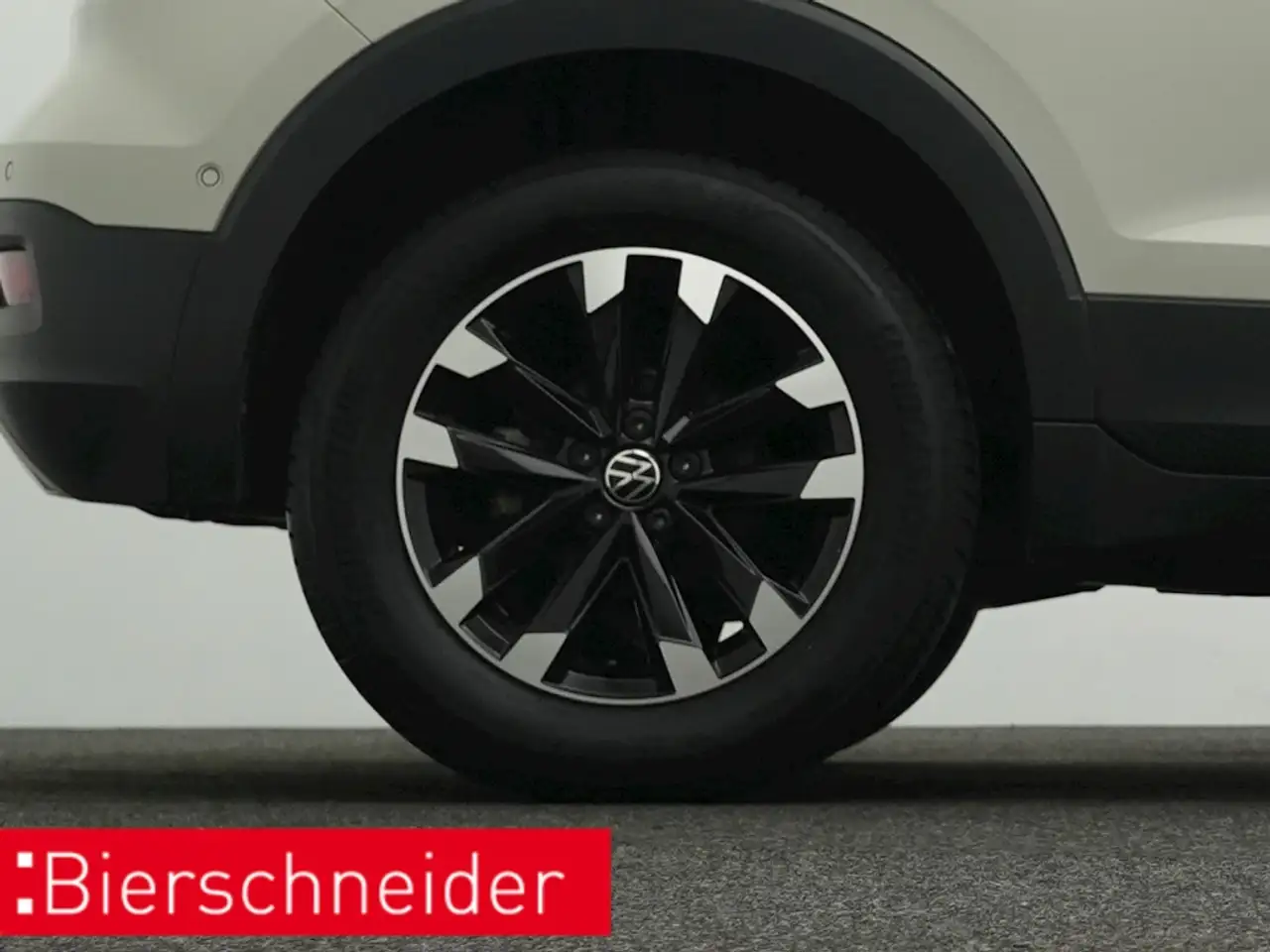 Volkswagen T-Cross 1.0 TSI Life NAVI KAMERA ACC LED — Galería del vehículo 29