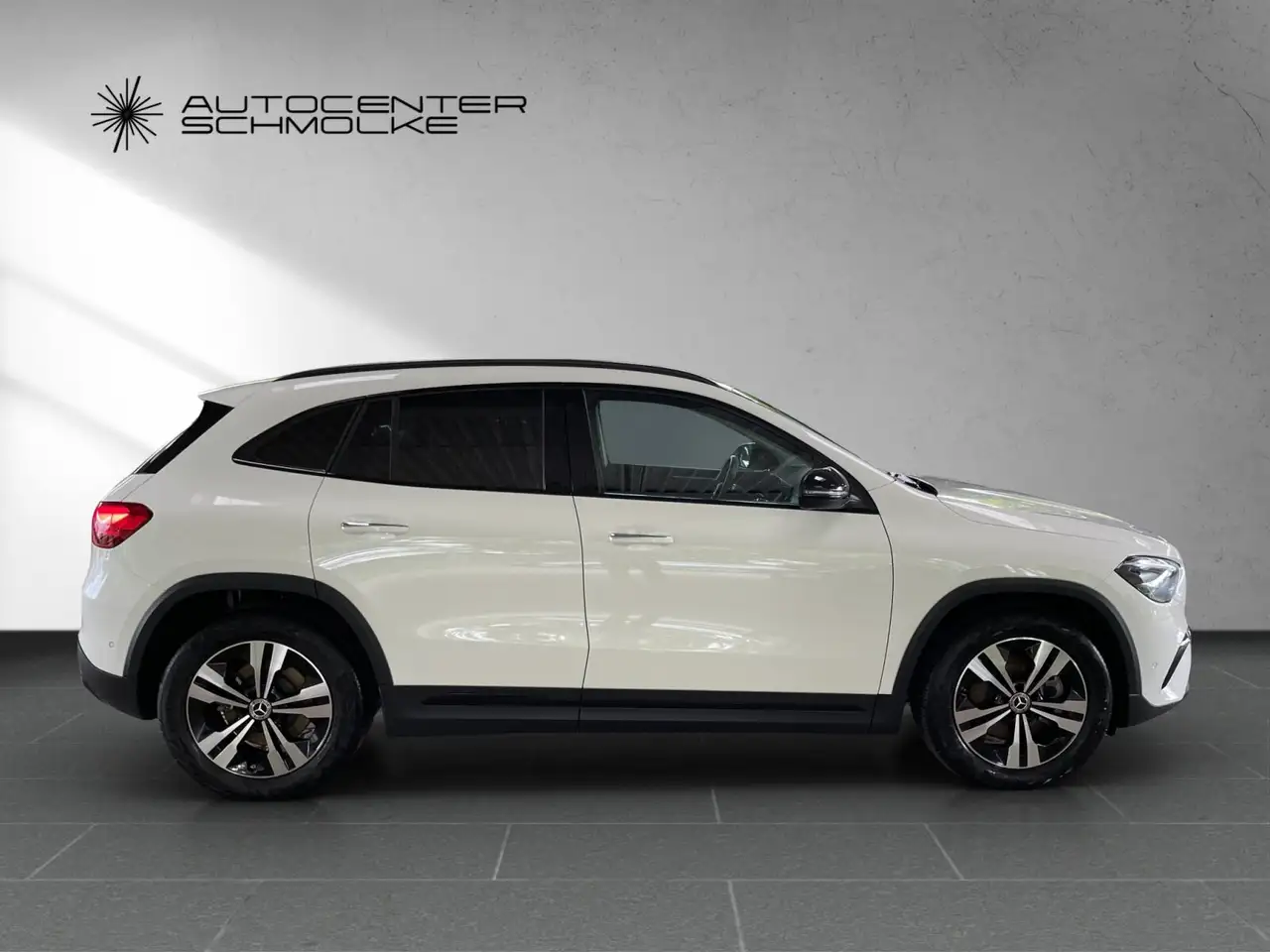 Mercedes-Benz GLA 220 GLA 220 4M Progressive CARPLAY*AHK*AMBIENTE*etc. — معرض صور السيارة 7
