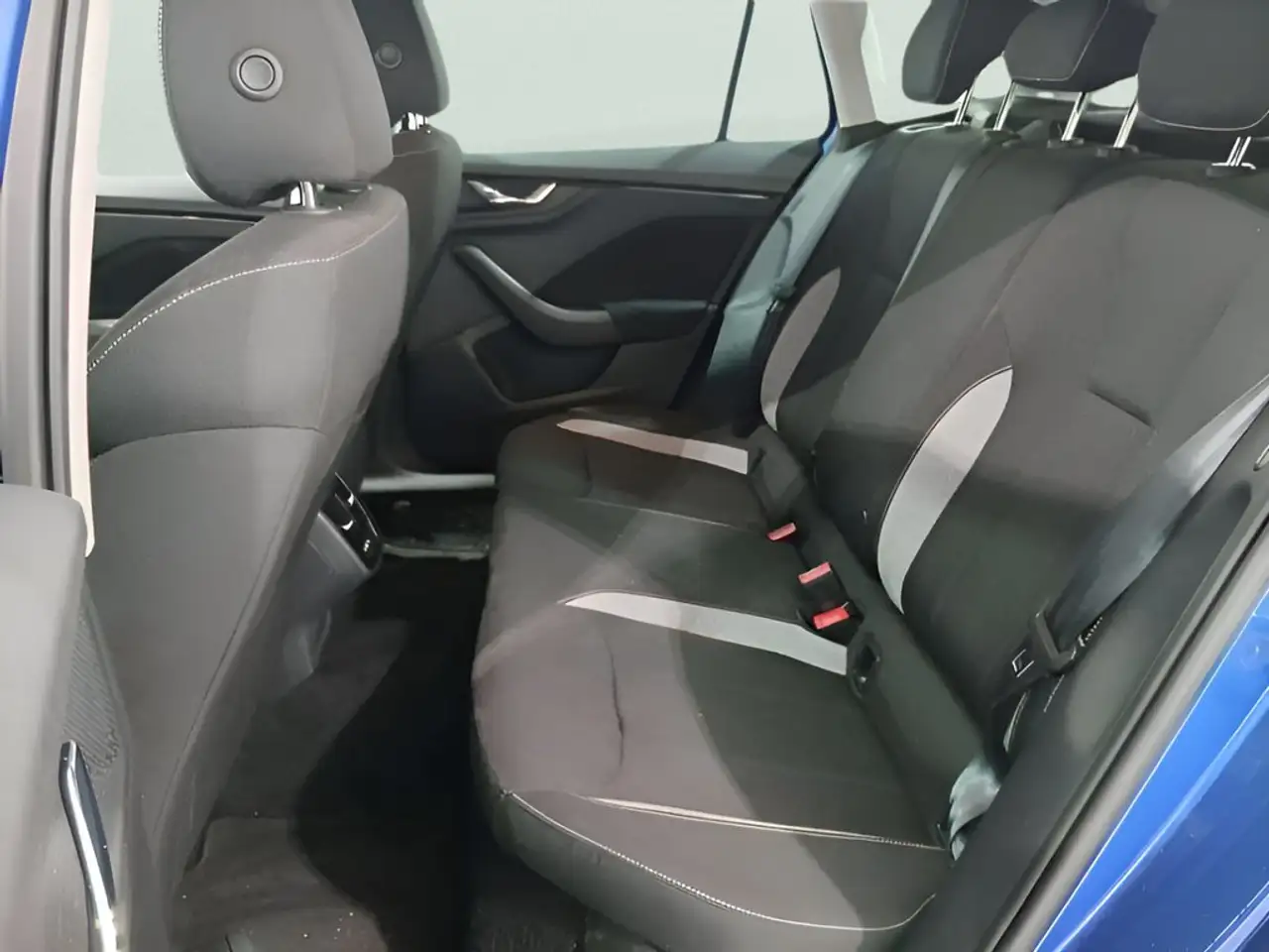 Skoda Kamiq 1.0 TSI Selection DSG7 85kW — Vehicle gallery 11