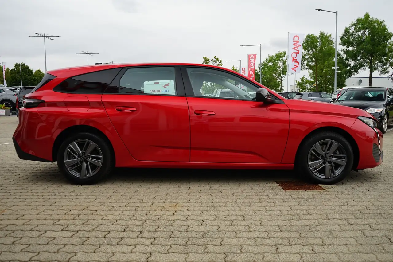 Peugeot 308 SW 1.2 12V e-THP Active LED Navi Klimaaut. — Vehicle gallery 3