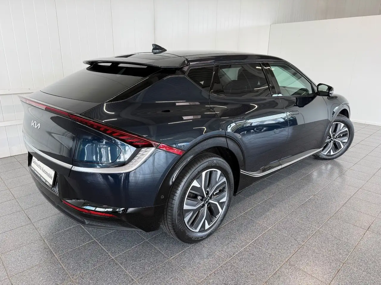 Kia EV6 Basis 4WD WP, AIR, COM, ASS, DRIVE, Sound-P — Galería del vehículo 2