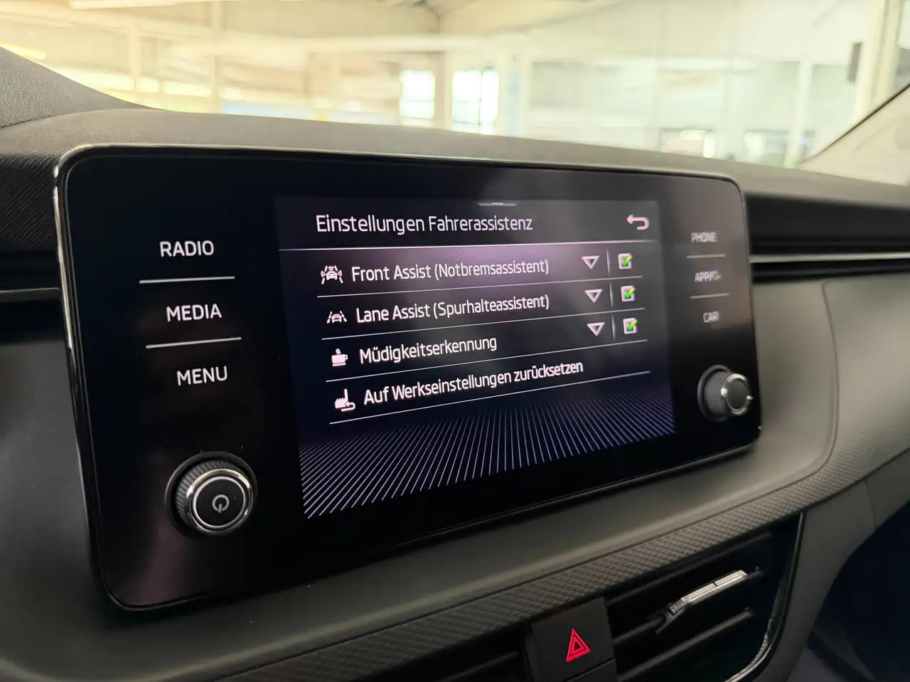 Skoda Kamiq Fresh *Rückfahrkam*DAB Radio*SHZ*LED*Garantie bis 2029 — Galería del vehículo 30