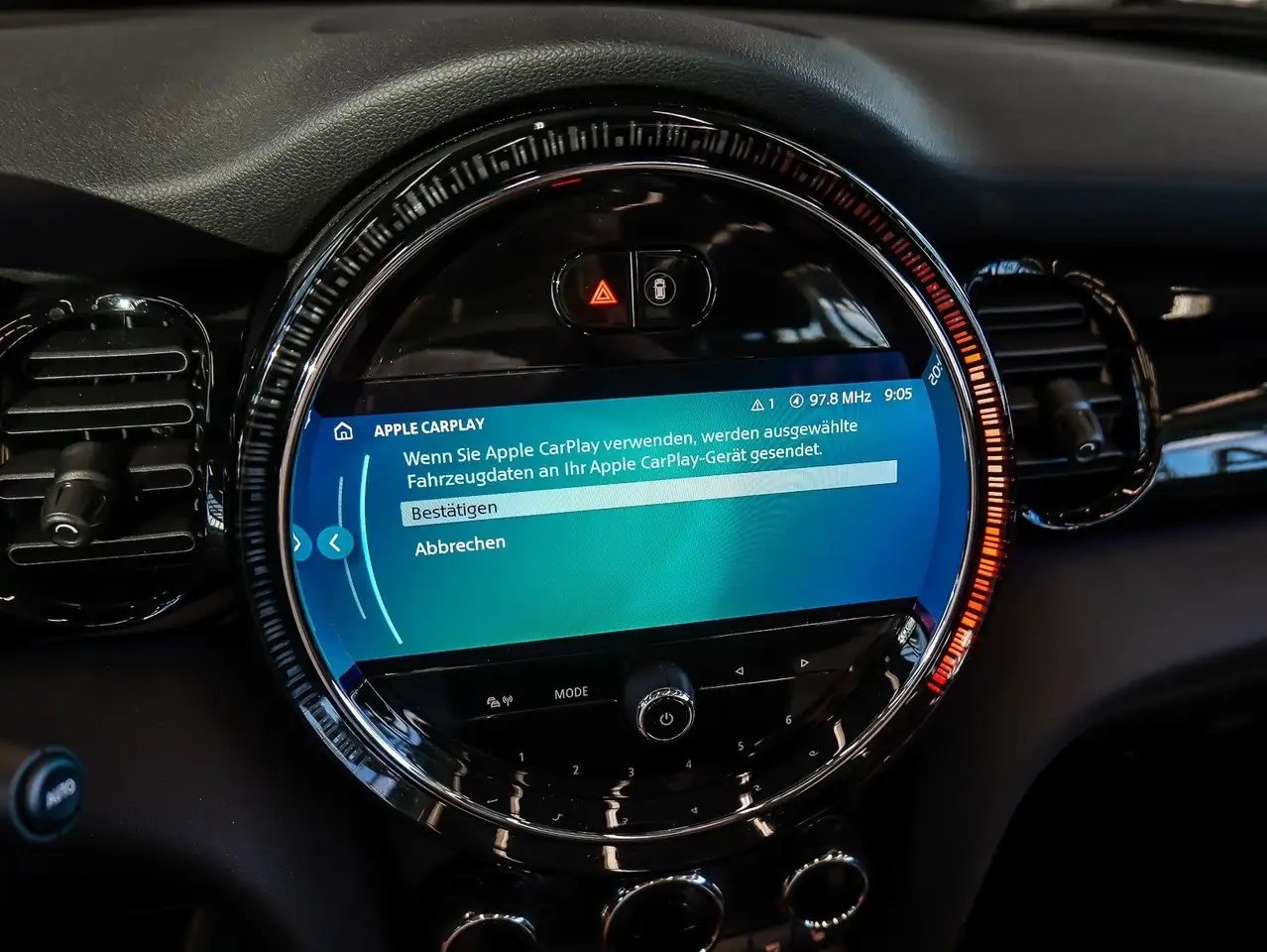 MINI Cooper C Cabrio Cooper C Cabrio LED PDC V+H DAB Tempomat Klima — معرض صور السيارة 12