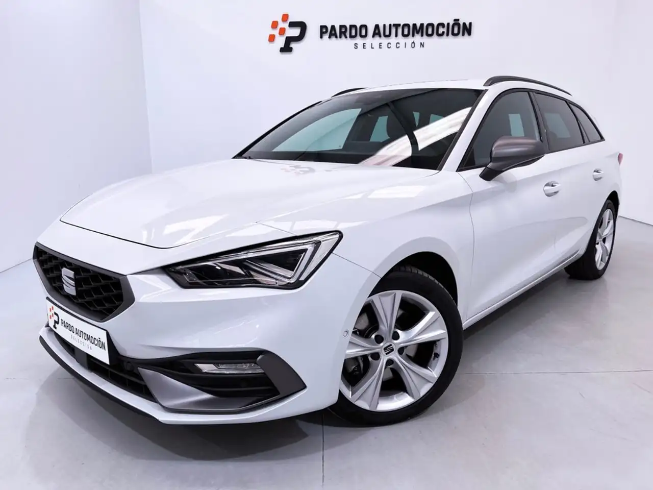 SEAT Leon SP 2.0 TDI 110kW DSG S&S FR XL — Vehicle gallery 3