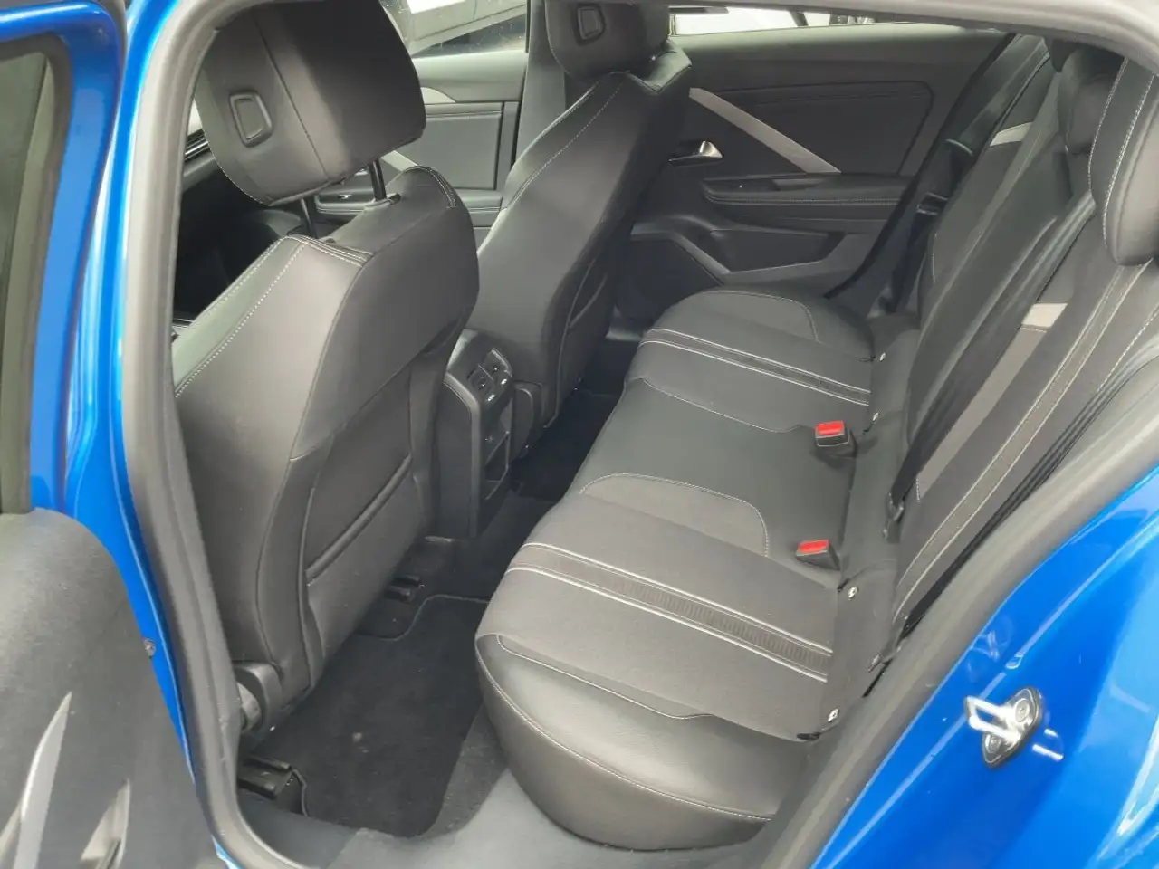 Opel Astra L 1.2 Turbo GS LED+SHZ+2xKlima+360+KeyLess — Vehicle gallery 10