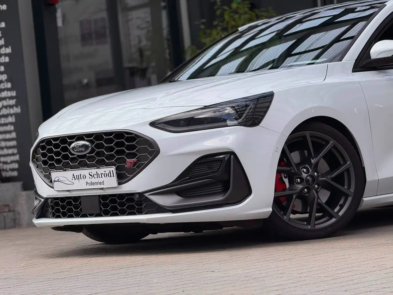 Ford Focus Lim. ST X 2.3 EcoBoost *FORD GARANTIE BIS 2031* Pano, B&O, HUD, Matrix-LED, iACC, Tot-W, Lenkradheiz. — Vehicle gallery 2