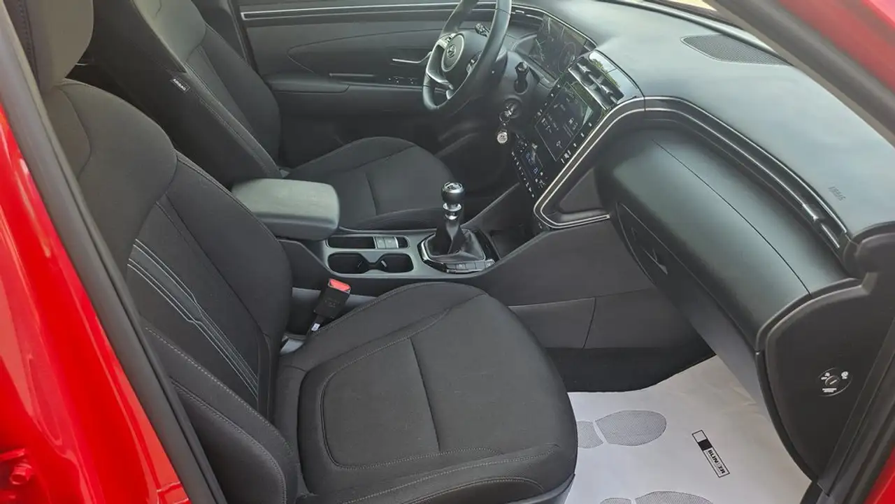 Hyundai TUCSON 1.6 TGDI Maxx 4x2 — Galería del vehículo 8