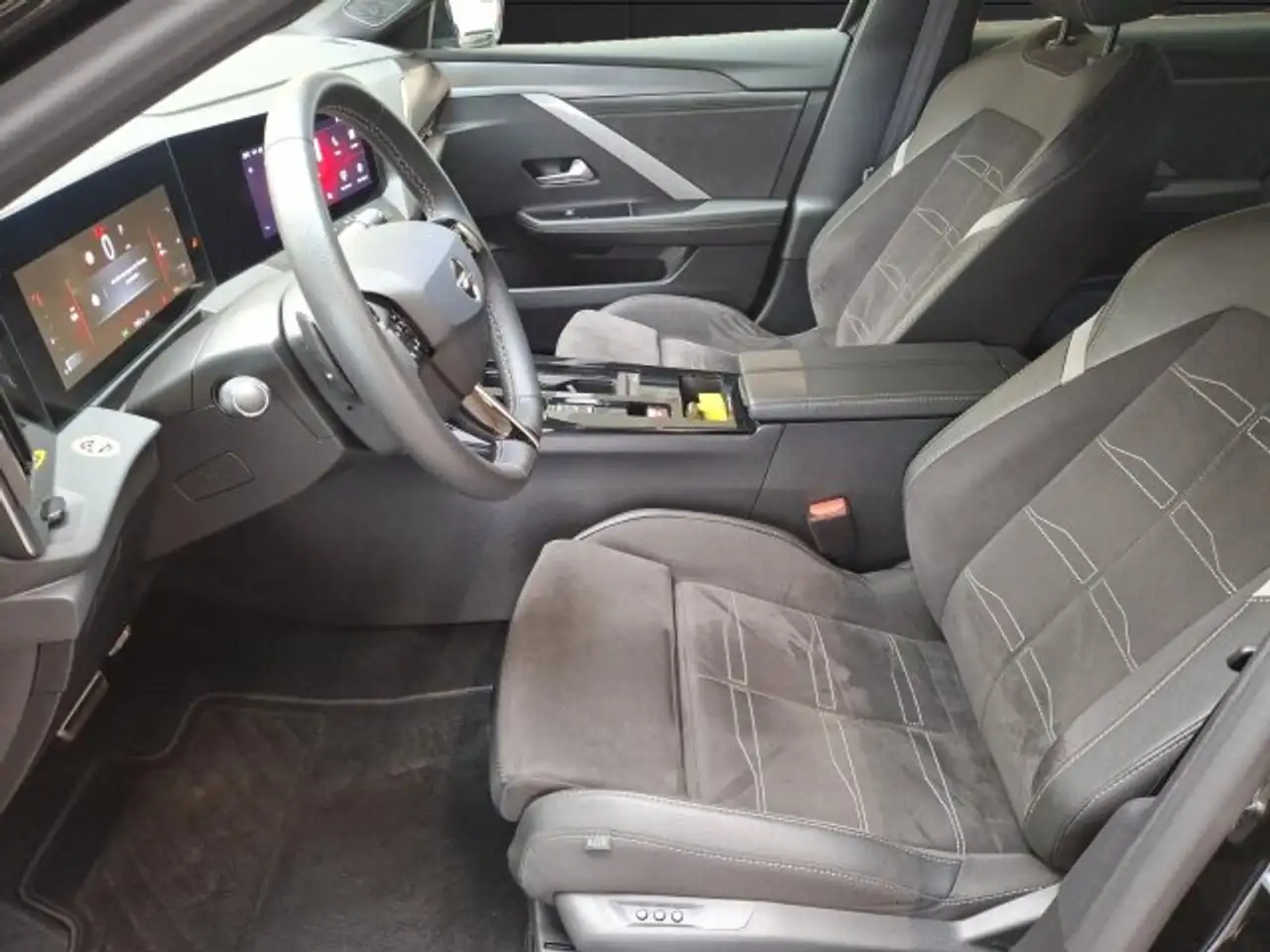 Opel Astra *Astra L ST 1.2 Ultimate Automatik Alcantara Sitzheizung — Galería del vehículo 8