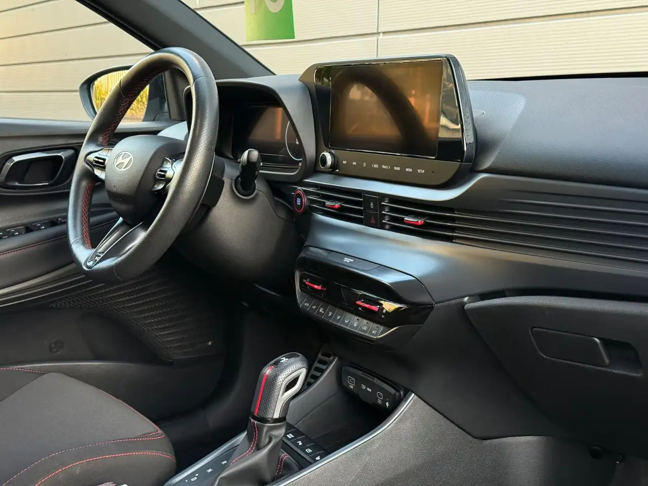 Hyundai i20 1.0 TGDI N Line *SPORT*LED*SHZ*SPUR*SOUND* — Galería del vehículo 17