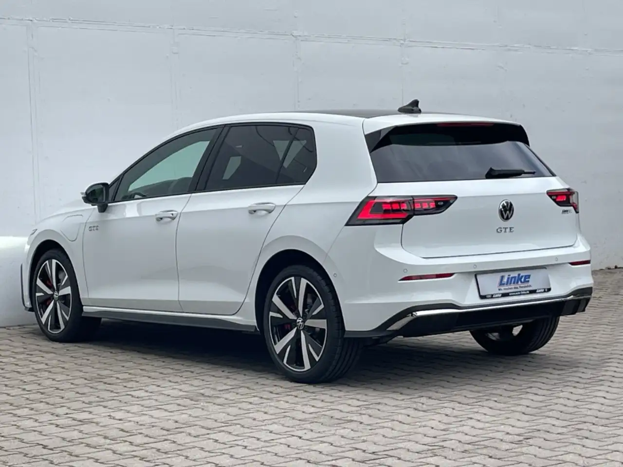 Volkswagen Golf VIII GTE 1.5 TSI Hybrid DSG AHK/LED/ACC/DCC — Vehicle gallery 4
