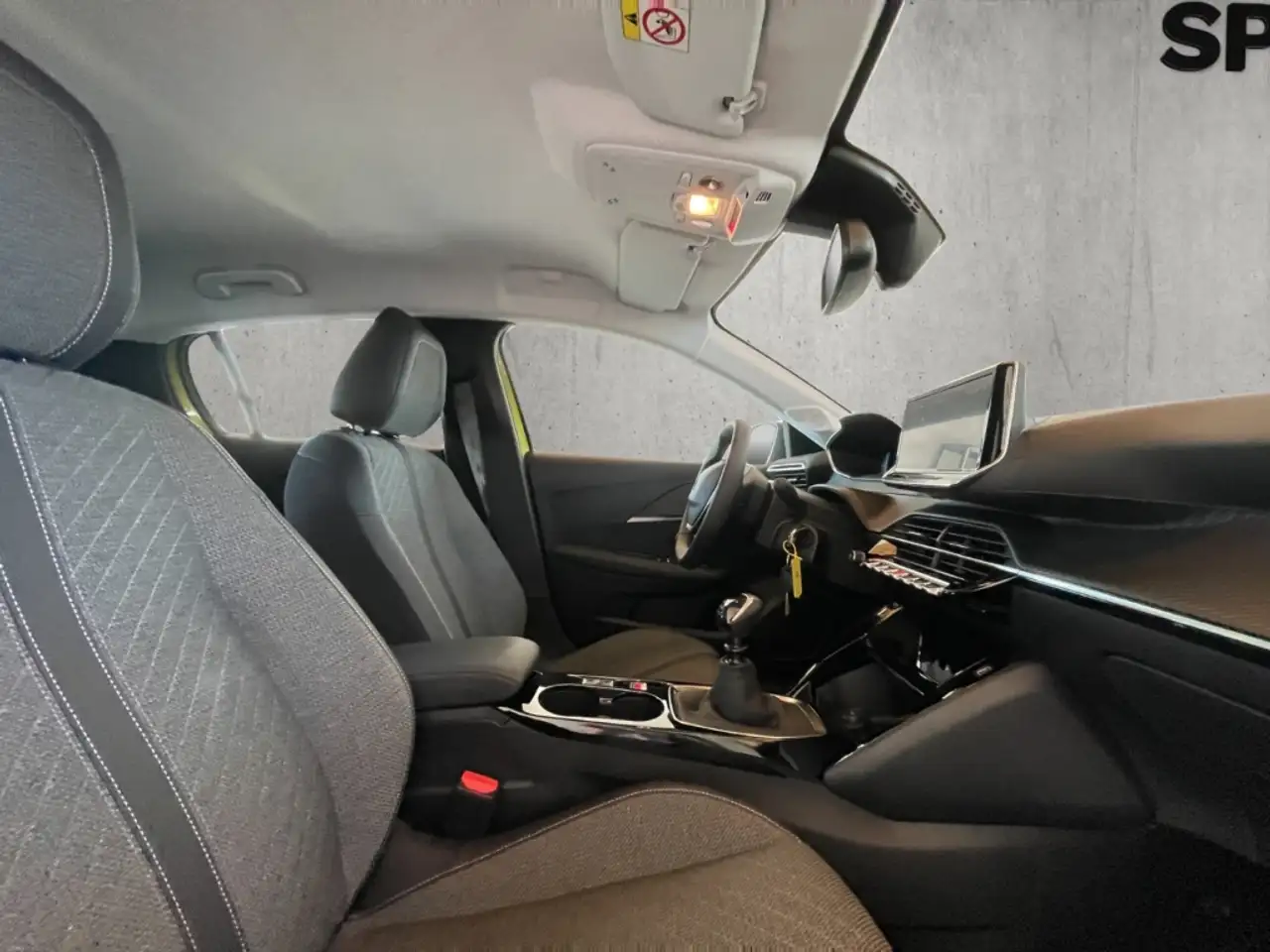 Peugeot 208 Allure PT 100 Navi Digitales Cockpit LED Apple Car — معرض صور السيارة 13