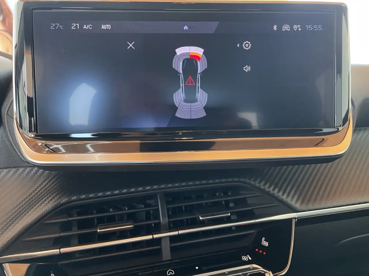Peugeot 208 Allure PT 100 Navi Digitales Cockpit LED Apple Car — معرض صور السيارة 17