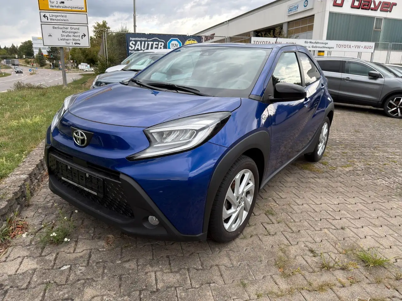 Toyota Aygo X 1.0-l-VVT-i Play / Komfort / Design — Ehingen