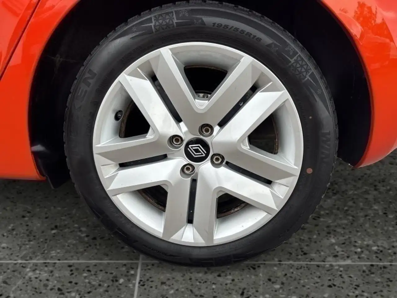 Renault Clio SCe 65 1.0 Evolution — Galerie du véhicule 17