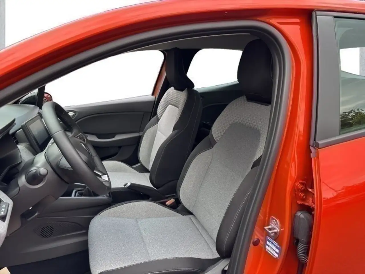 Renault Clio SCe 65 1.0 Evolution — Galerie du véhicule 8