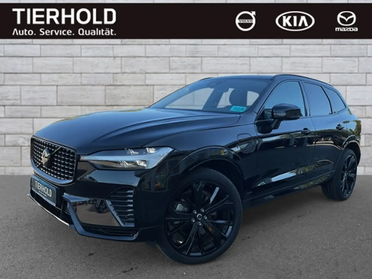 Volvo XC60 T6 AWD Black Edition AWD Kamera Pano — معرض صور السيارة 2