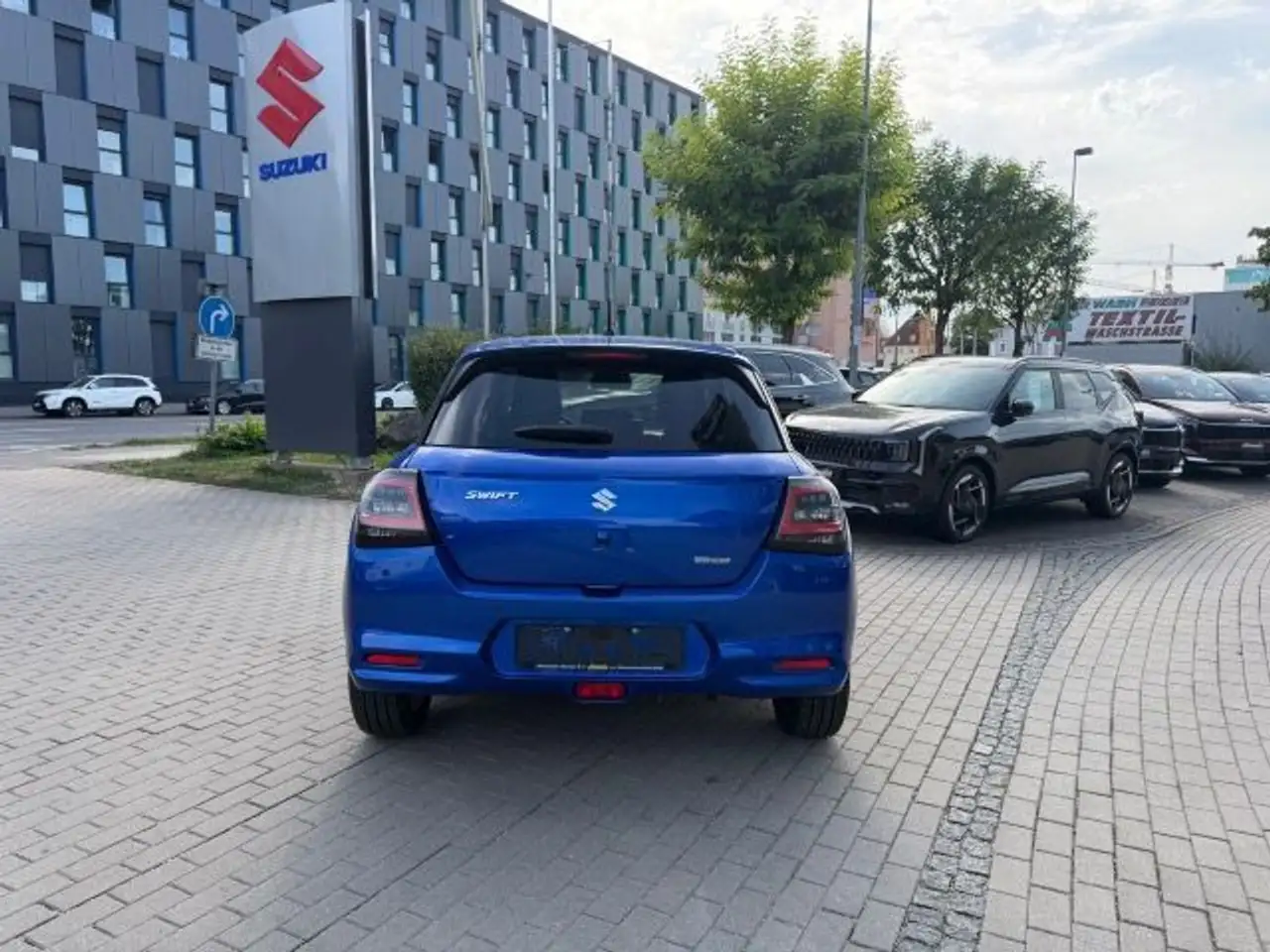 Suzuki Swift SWIFT 1.2 DUALJET HYBRID 5-GANG COMFORT+ — Galería del vehículo 6
