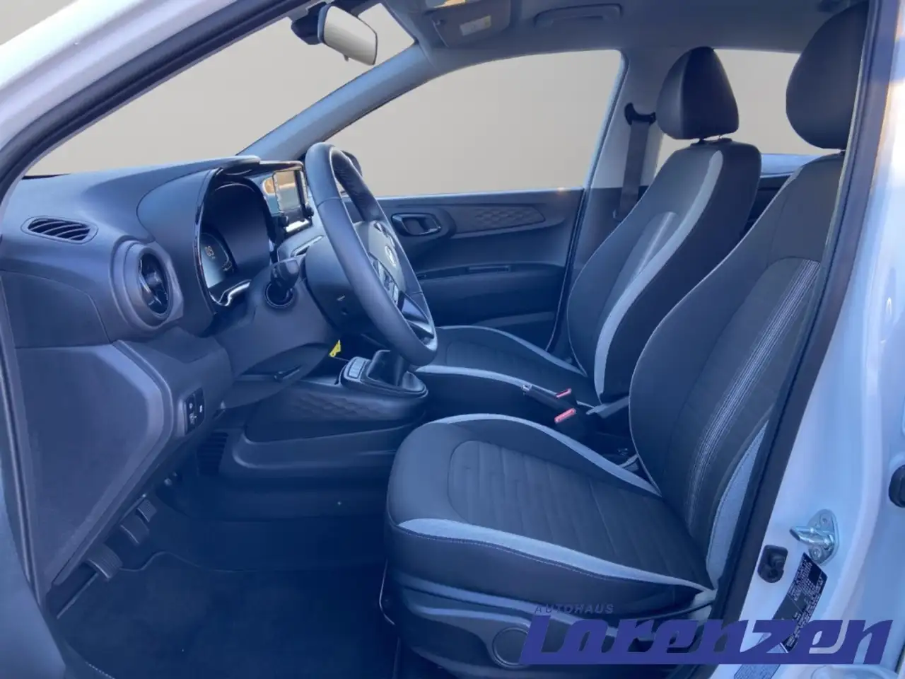 Hyundai i10 FL (MY25) 1.0 (63 PS) Select Navi Apple CarPlay An — معرض صور السيارة 12