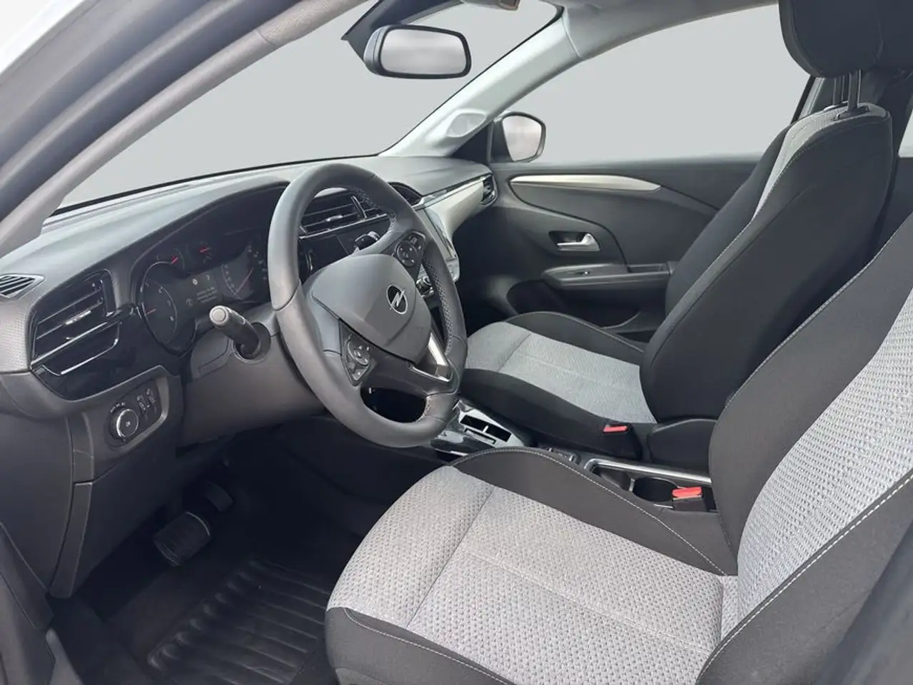 Opel Corsa 1.2 Direct Injection Turbo Automatik — معرض صور السيارة 10