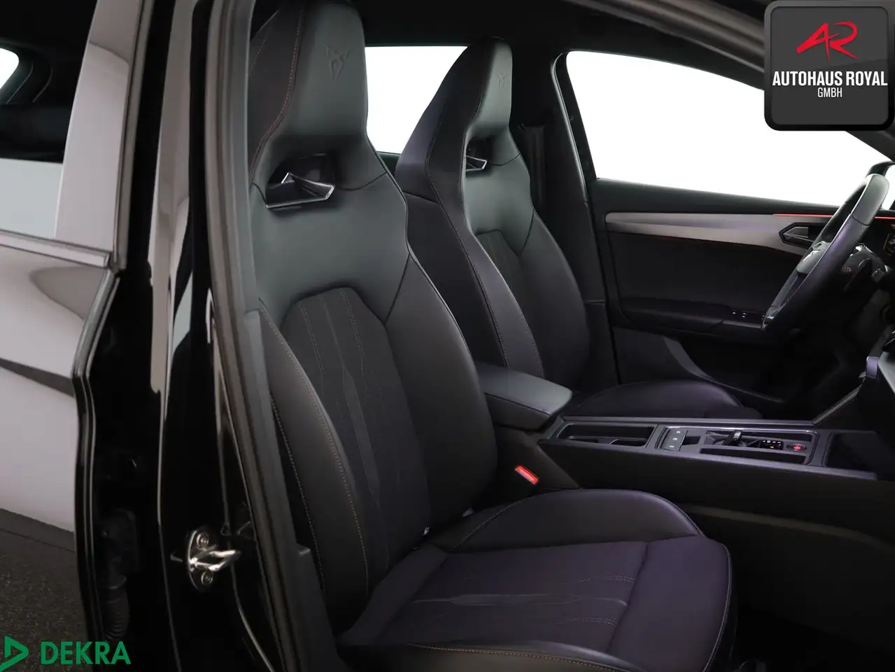 CUPRA Leon ST 2.0 TSI VZ KEYLESS,ACC,KAMERA,BEATS,SH — معرض صور السيارة 12