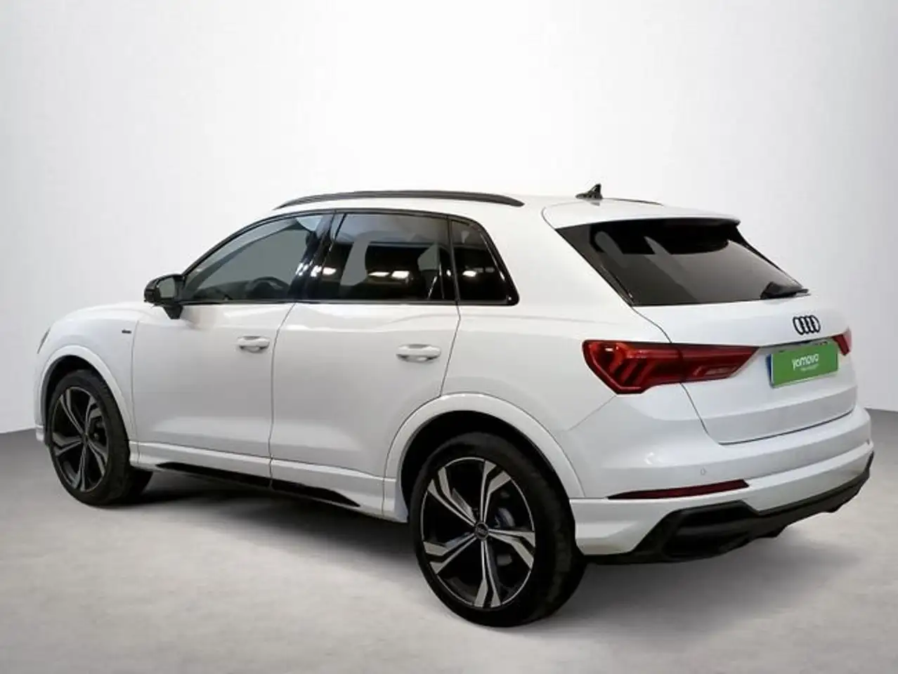 Audi Q3 35 TDI Black line S tronic 110kW — معرض صور السيارة 2