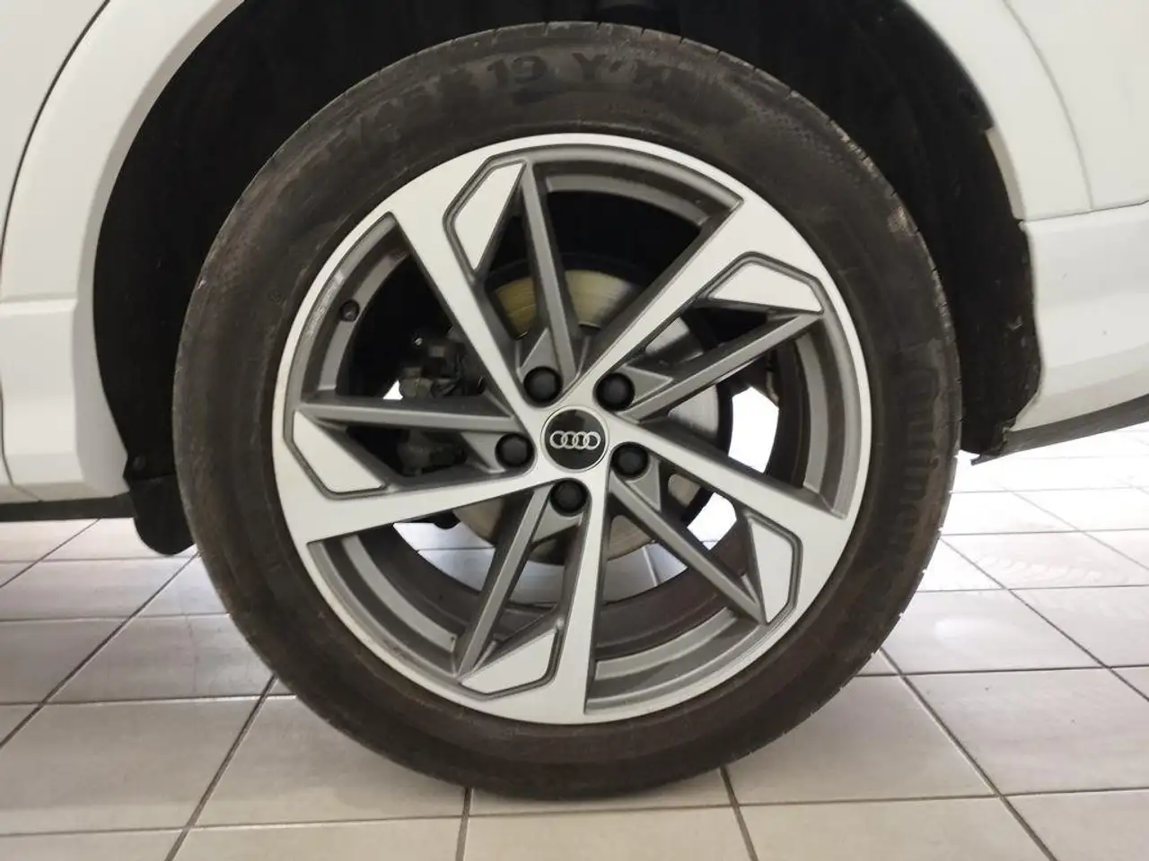 Audi Q3 35 TDI Genuine edition S tronic 110kW — Galería del vehículo 10