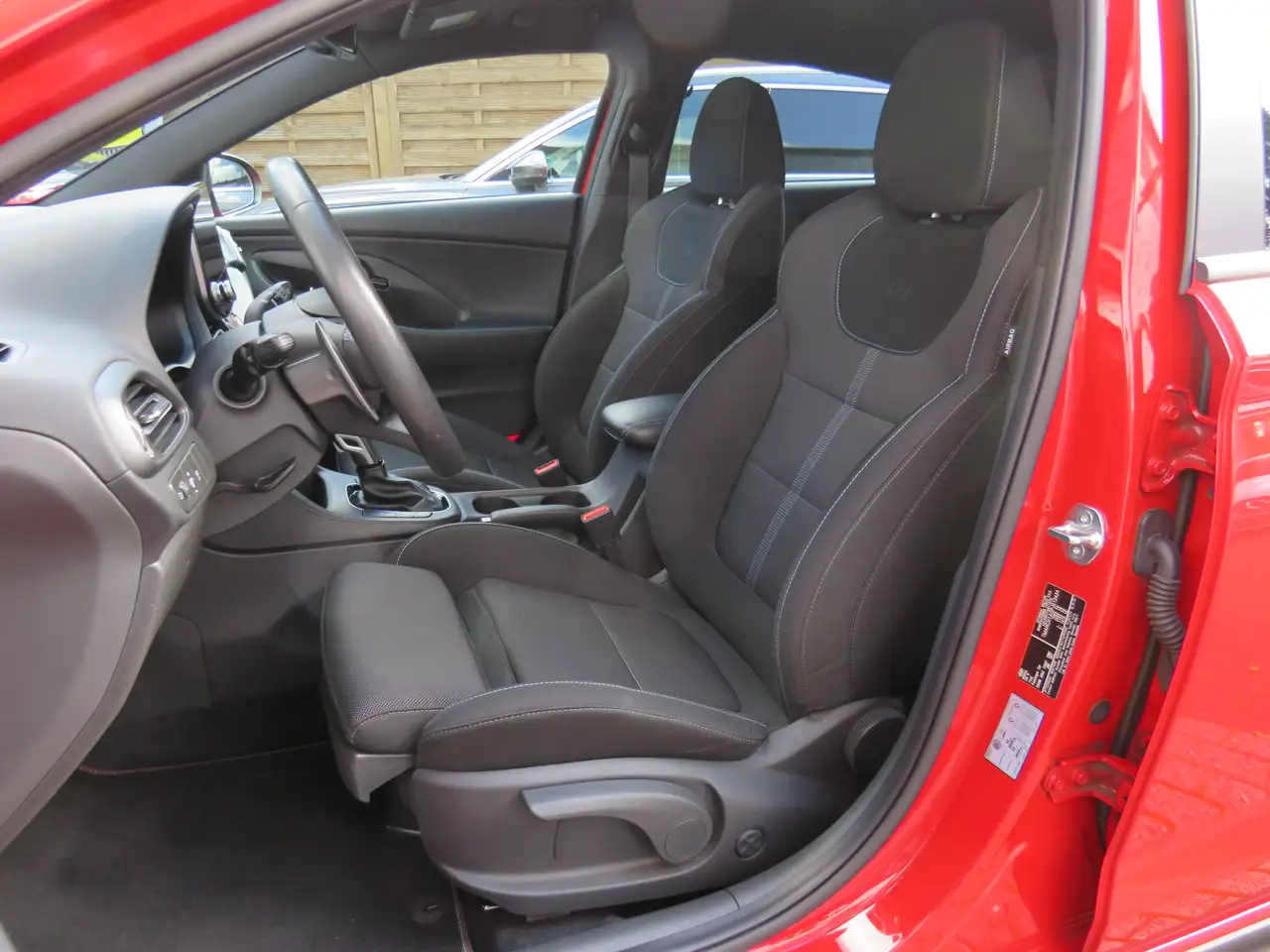 Hyundai i30 i30 Fastback N Performance // R-Kam, Shz, Navi — معرض صور السيارة 12