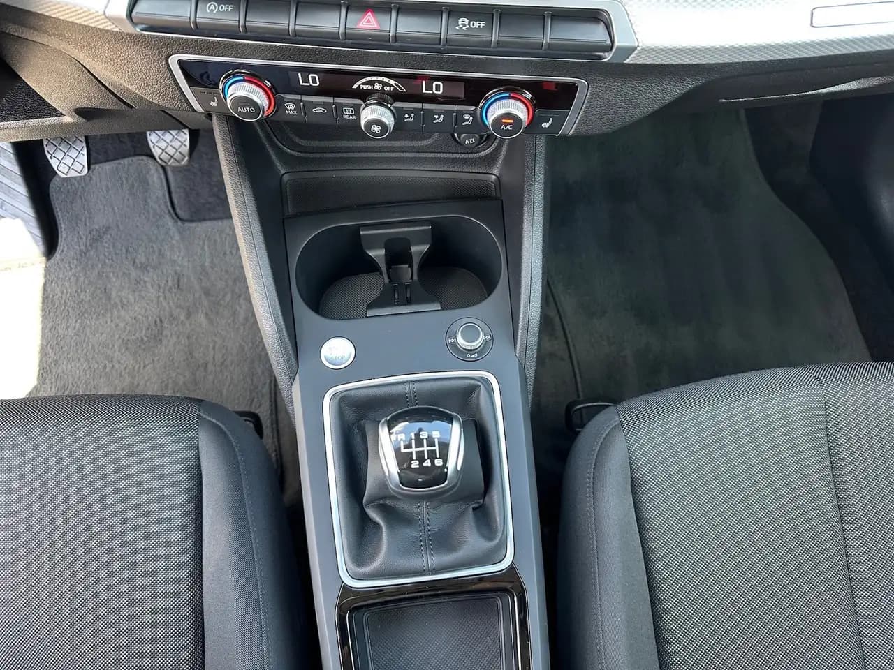 Audi Q2 30 TFSI LED*SHZ*Navi via App*adapt.Tempomat — Vehicle gallery 23
