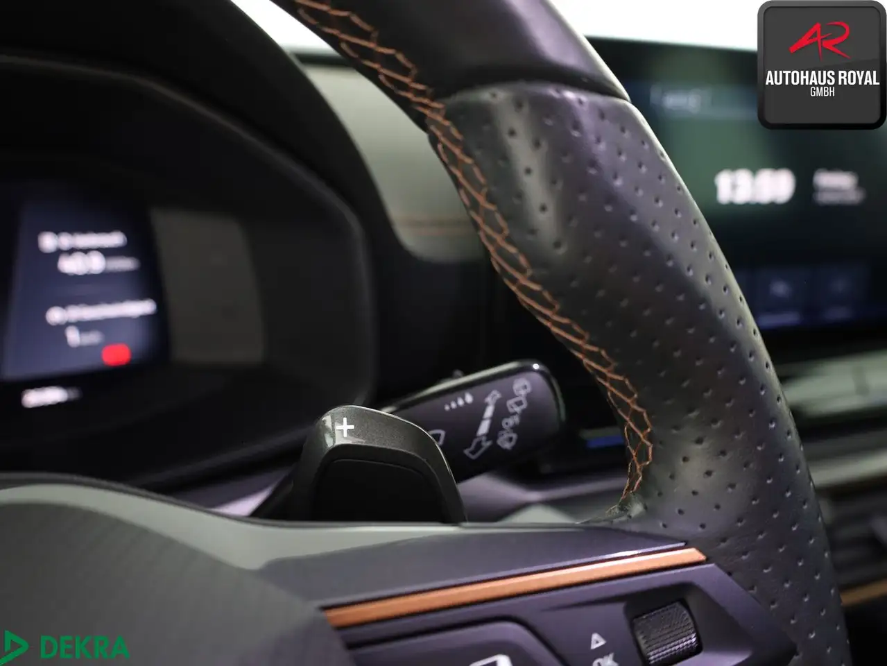CUPRA Formentor 1.5 TSI KEYLESS,ACC,CARPLAY,SPURHALTE — Vehicle gallery 24