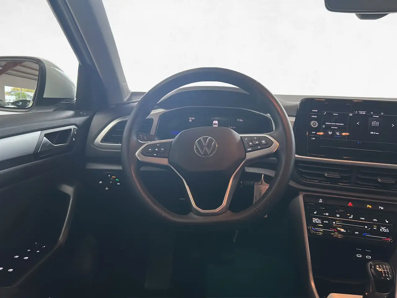 Volkswagen T-Roc Life 1.0 TSI 6-Gang /Sitzhz/LED/CarPlay — معرض صور السيارة 12