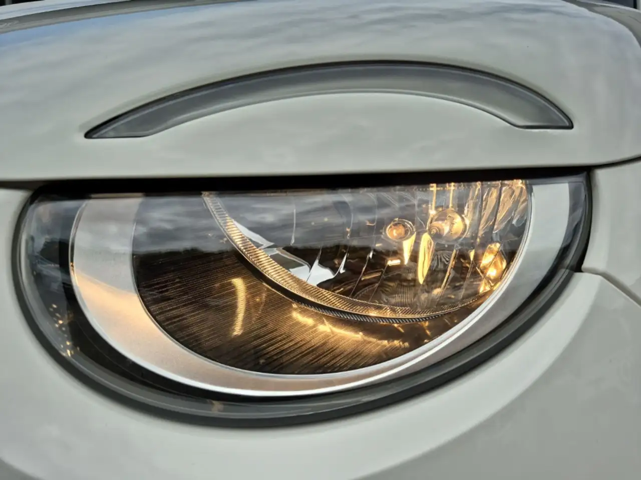 Fiat 500e Kamera Sitzheizung Keyless Tempomat — معرض صور السيارة 17