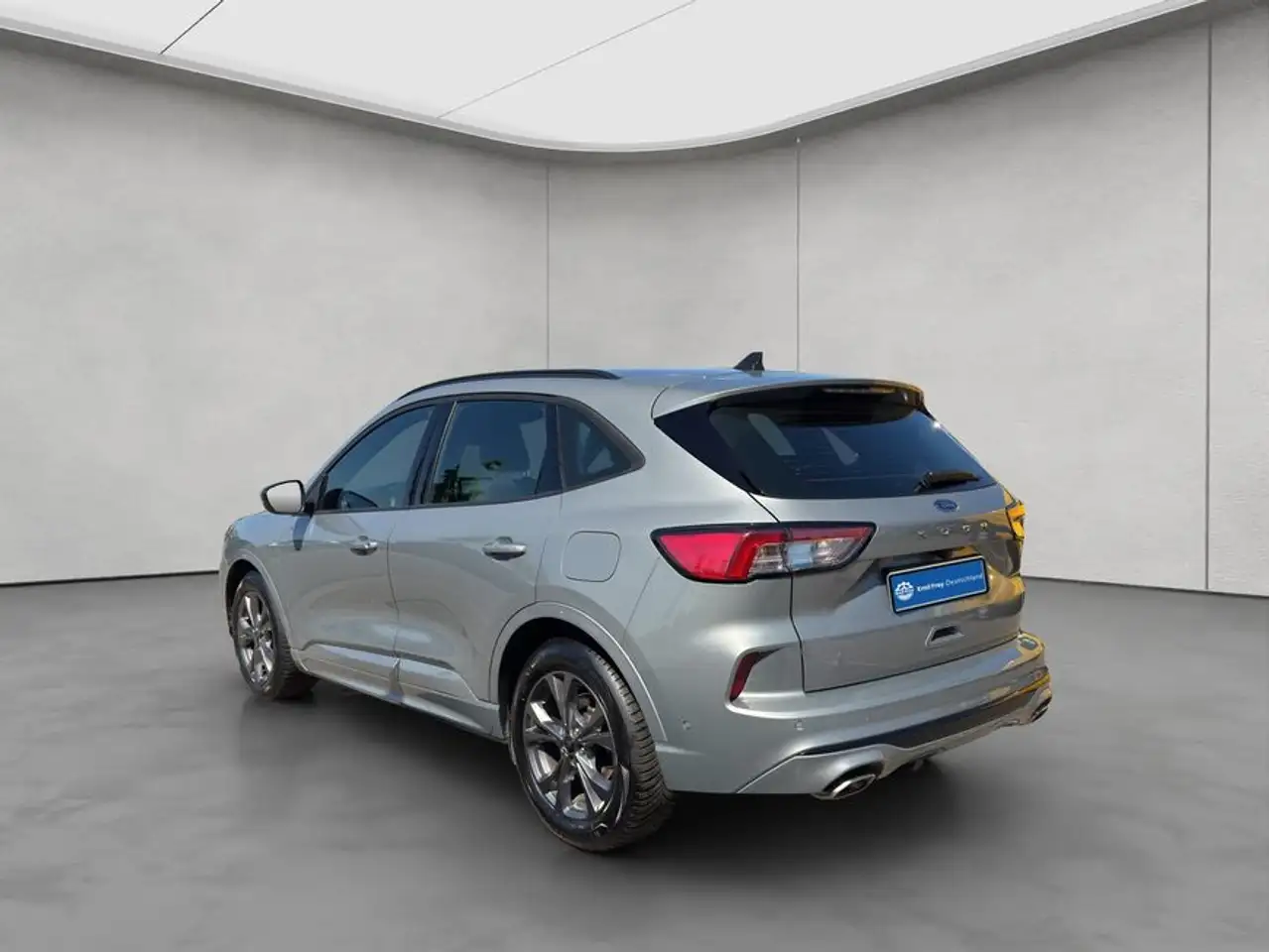 Ford Kuga 1.5 EcoBoost ST-LINE — Galería del vehículo 3