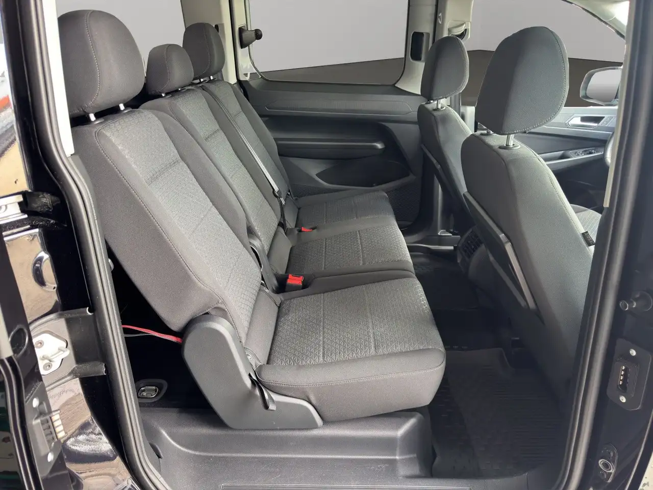 Ford Tourneo Connect Grand Tourneo Connect Titanium *7 Sitzer*Navi* — Galerie du véhicule 12