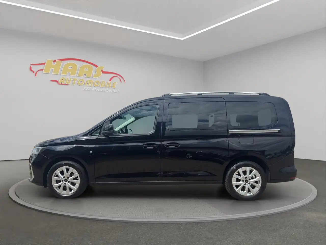 Ford Tourneo Connect Grand Tourneo Connect Titanium *7 Sitzer*Navi* — Galerie du véhicule 8