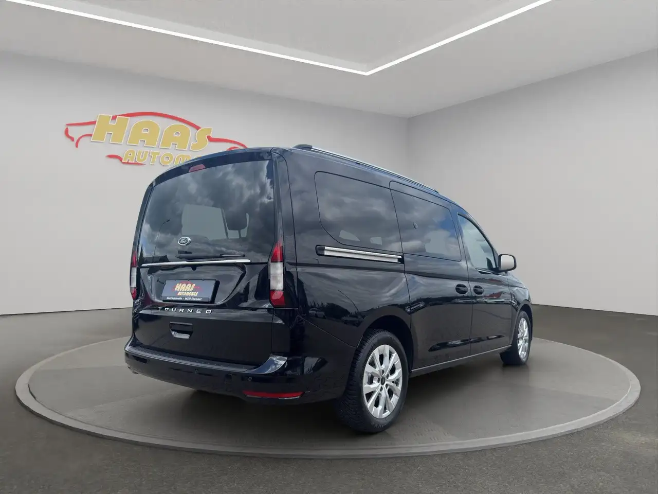 Ford Tourneo Connect Grand Tourneo Connect Titanium *7 Sitzer*Navi* — Galerie du véhicule 5