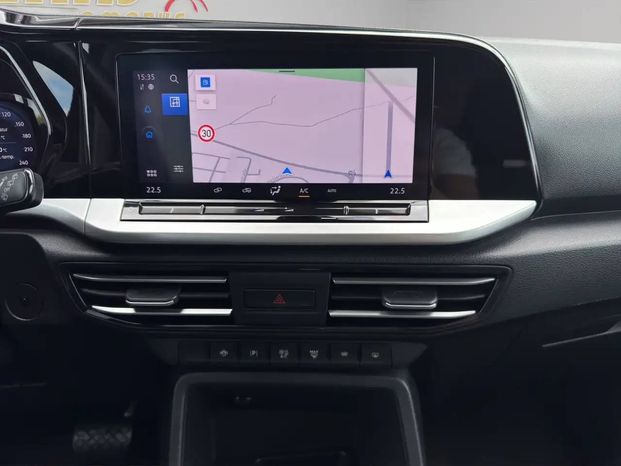 Ford Tourneo Connect Grand Tourneo Connect Titanium *7 Sitzer*Navi* — Galerie du véhicule 17