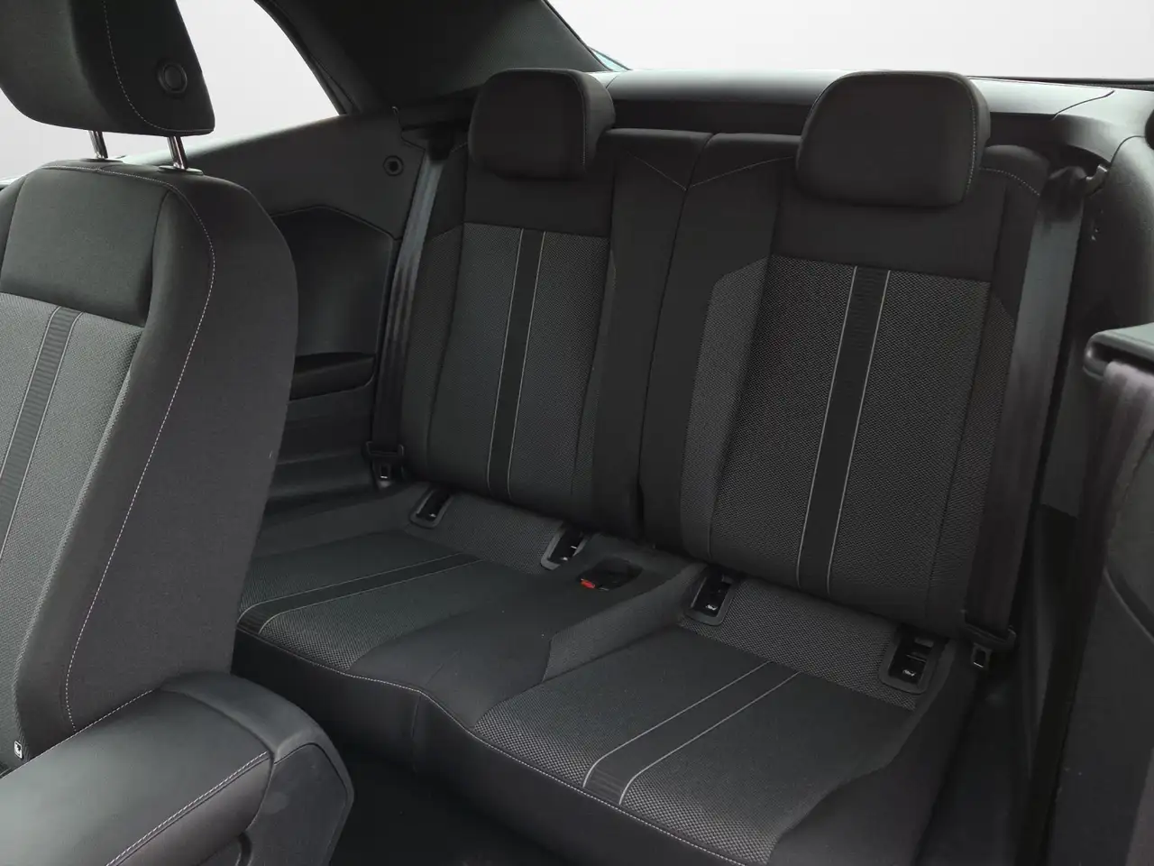 Volkswagen T-Roc Cabriolet 1.5 TSI Style LED-Matrix Standhz Navi... — Galerie du véhicule 12