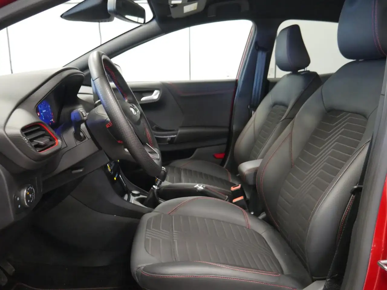 Ford Puma 1.0 EcoBoost MHEV ST-Line X 125 — Galerie du véhicule 6