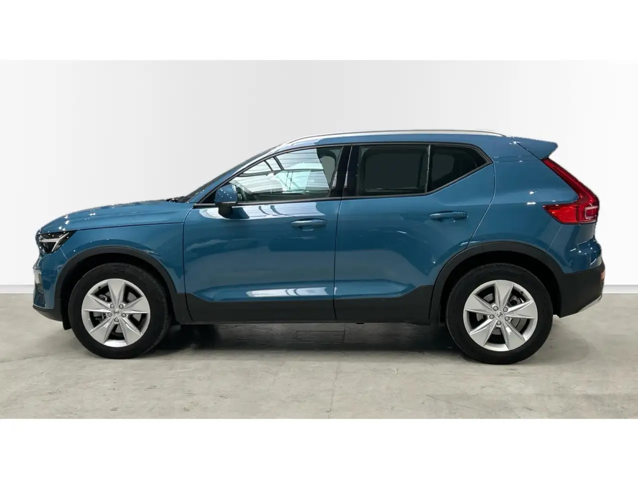 Volvo XC40 B3 Core Aut. — معرض صور السيارة 3