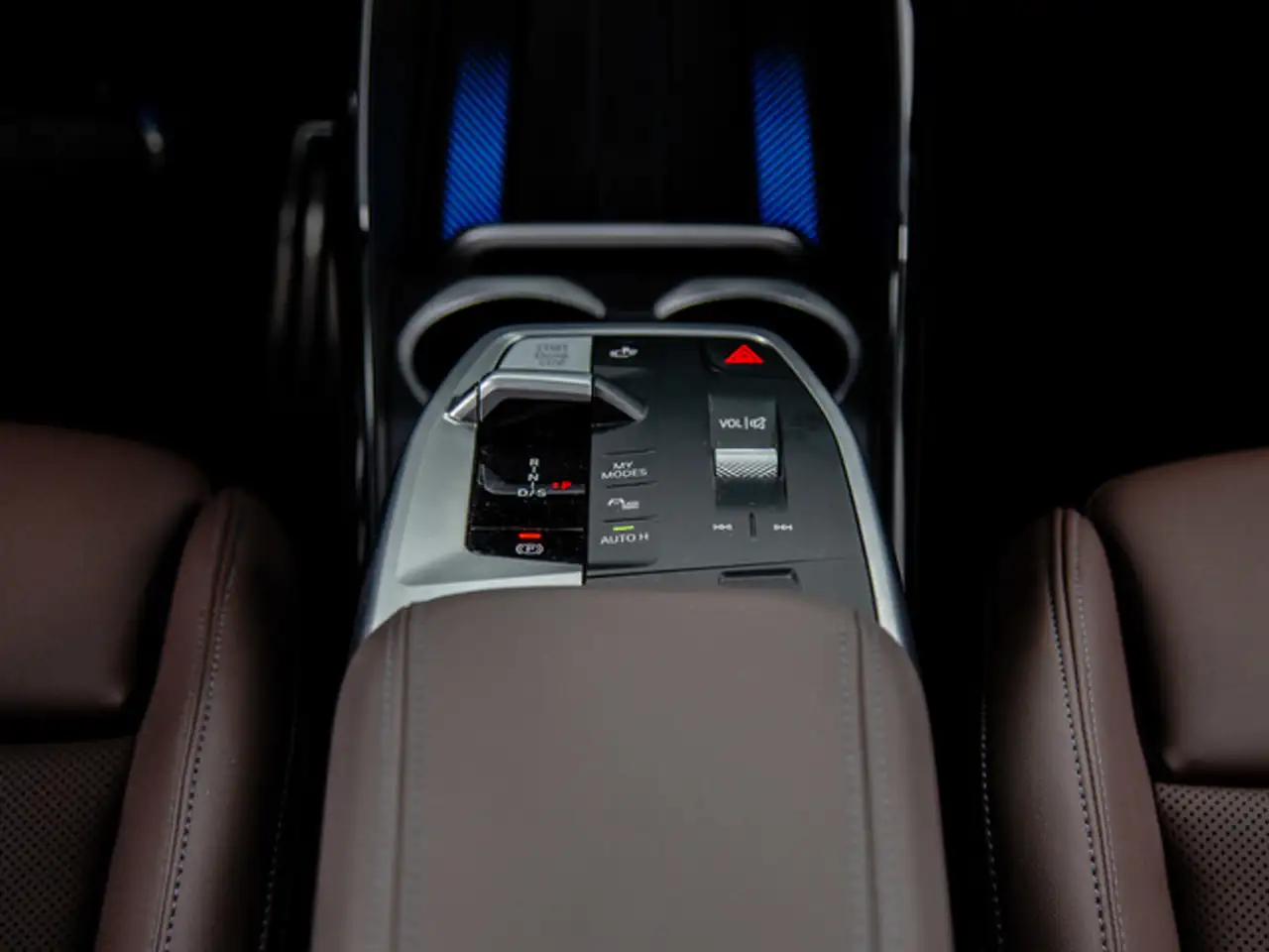 BMW X1 sDrive 18dA — معرض صور السيارة 17