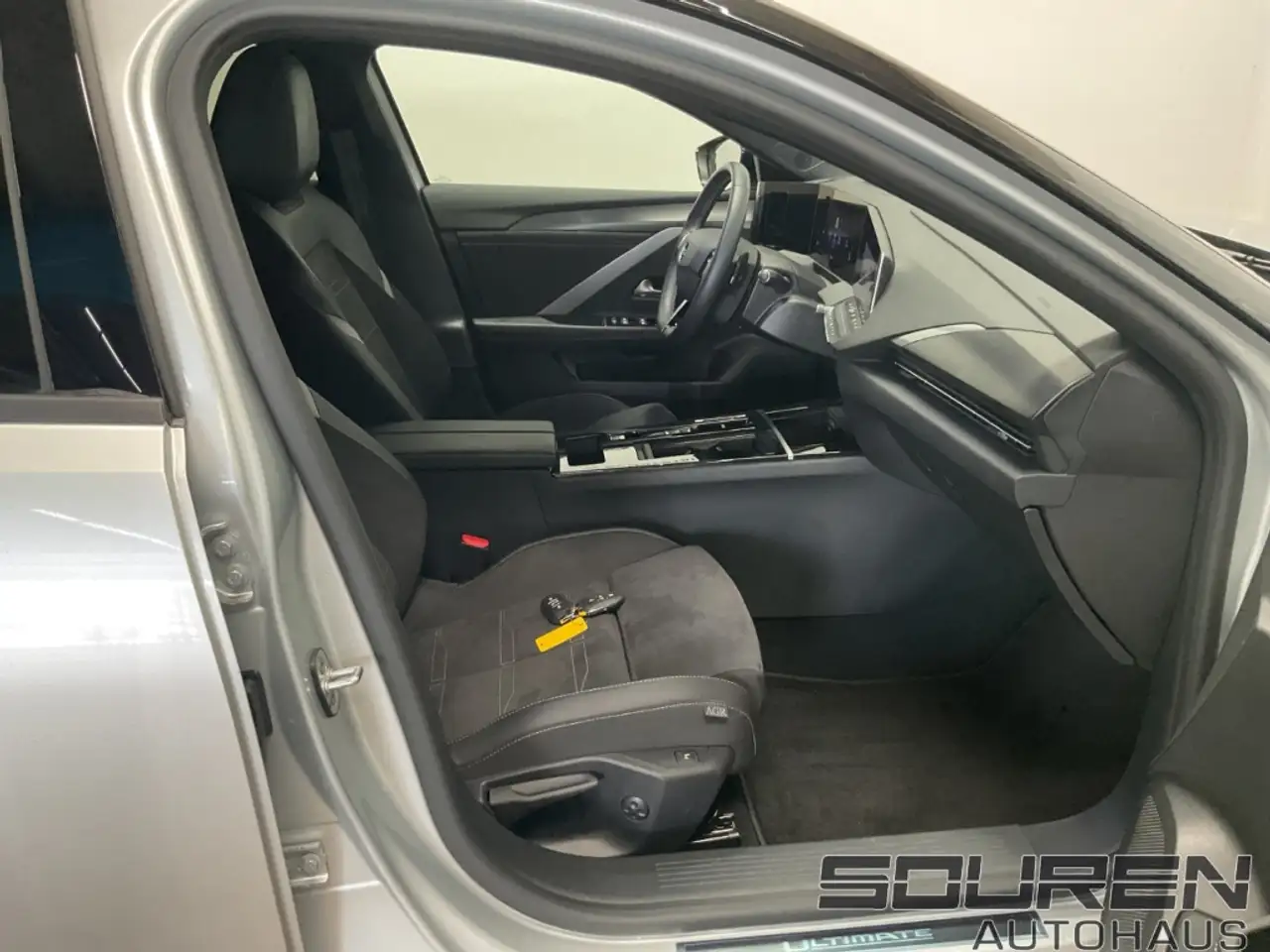 Opel Astra L Ultimate 1.2 Turbo GS Automatik GLASDACH HEAD-UP — Galería del vehículo 6