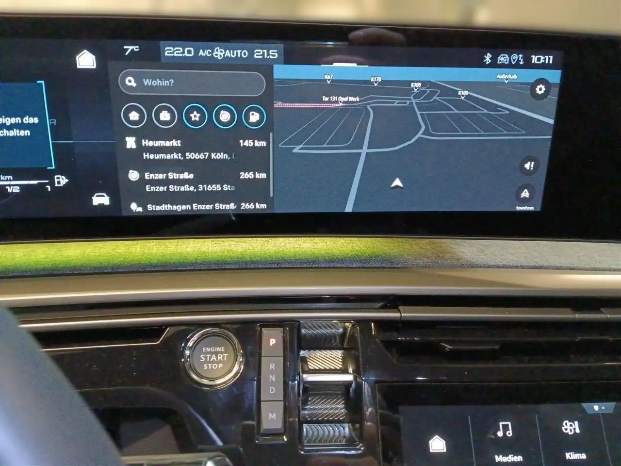 Peugeot 3008 Hybrid 136 Allure, Drive-Assist, Allwetter — Vehicle gallery 10